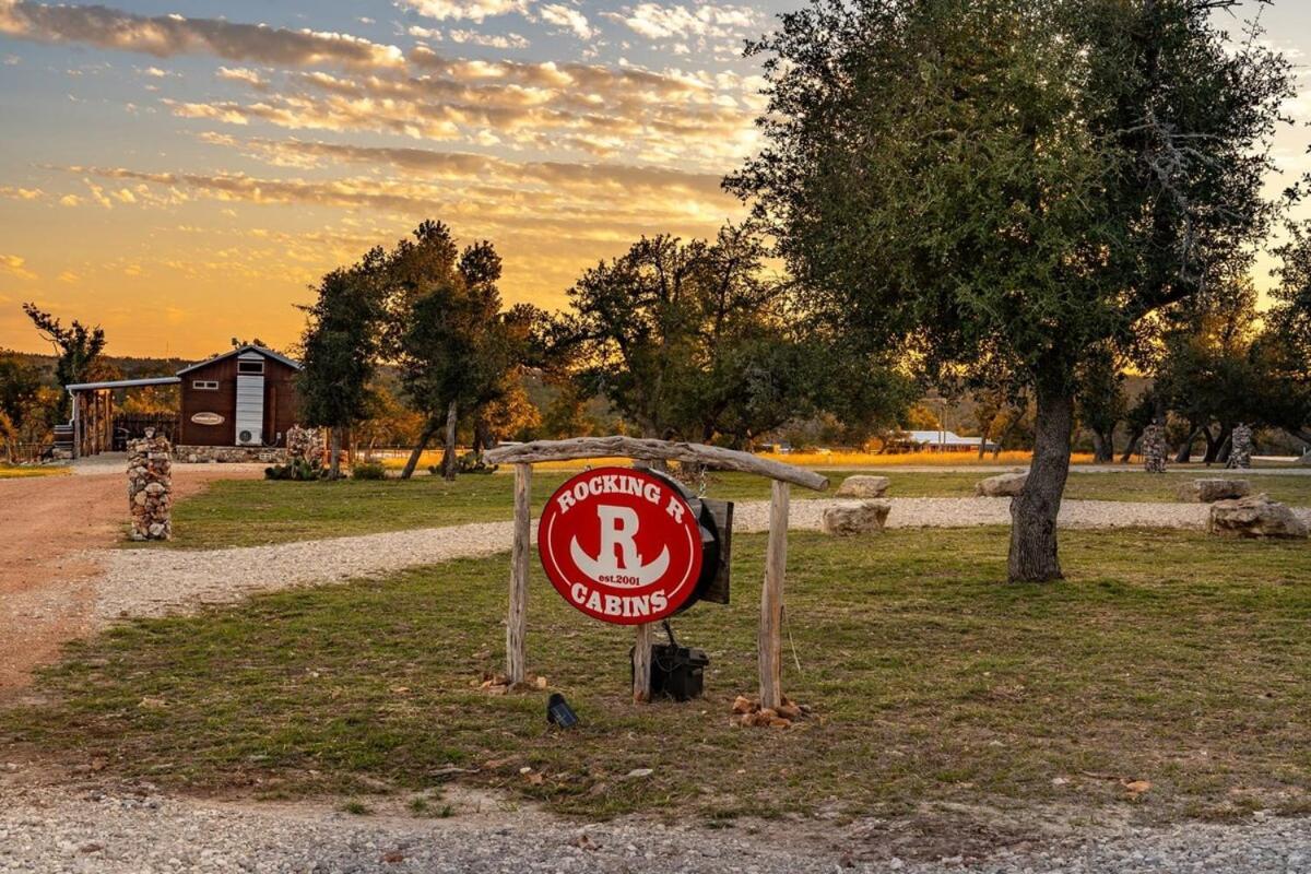 Rockin' R - Morning Star Cabin Fredericksburg Dış mekan fotoğraf